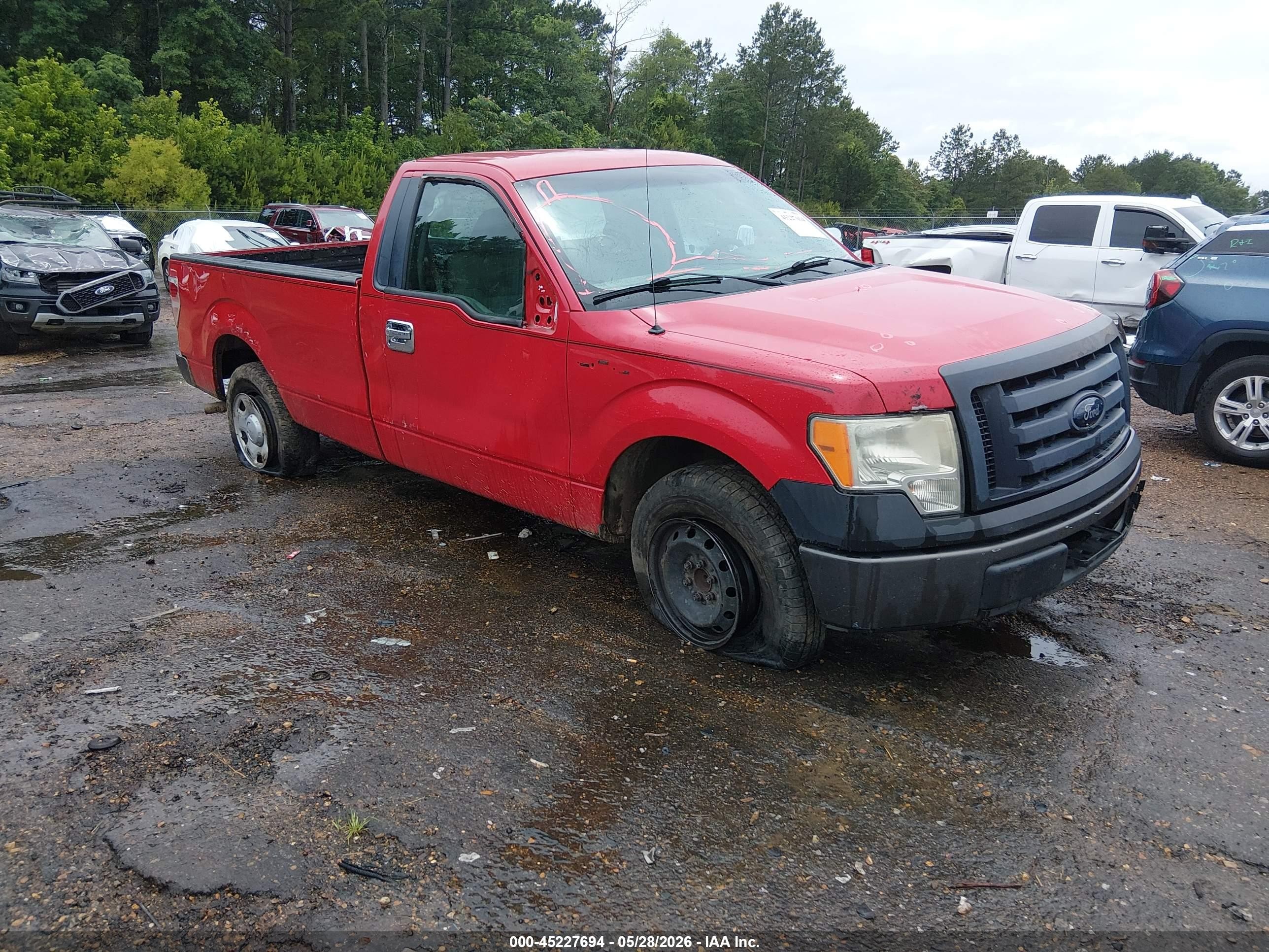 2009 Ford F-150 Xl/xlt Red vin: 1FTRF12869KB06016