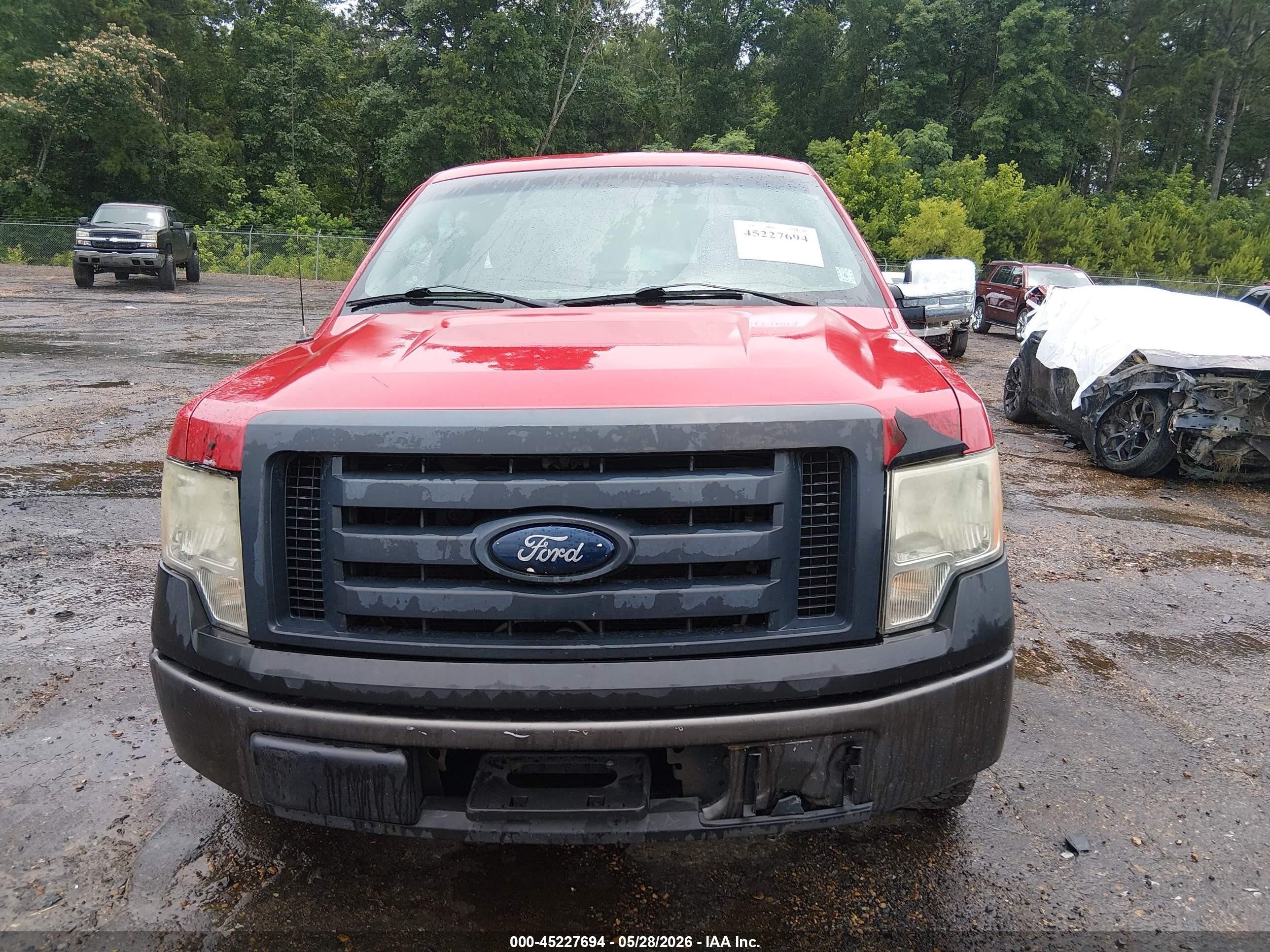 2009 Ford F-150 Xl/xlt Red vin: 1FTRF12869KB06016