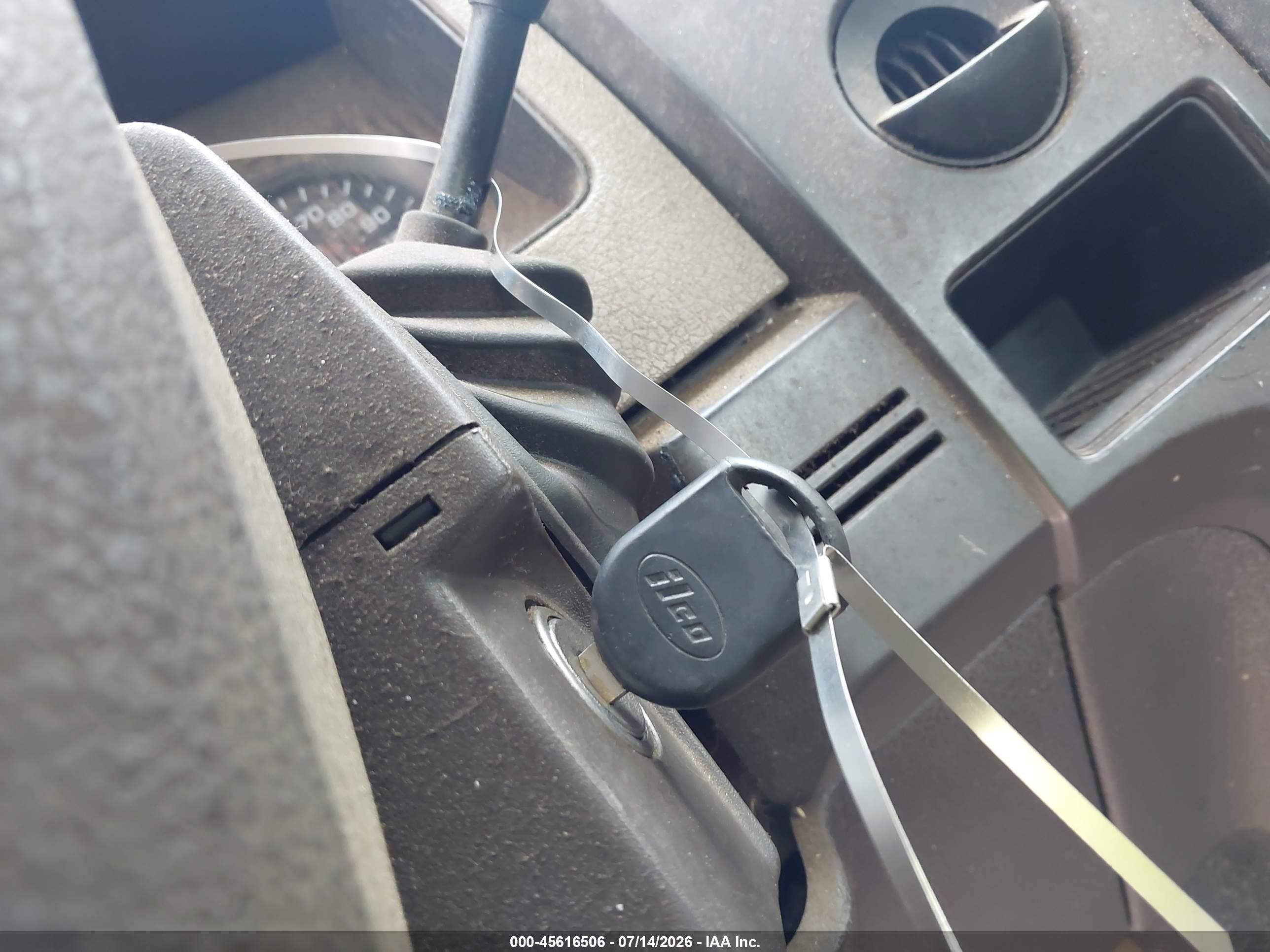 2009 Ford F-150 Xl/xl W/midbox Prep/xlt/xlt W/midbox Prep Blue vin: 1FTRF12879KA83720