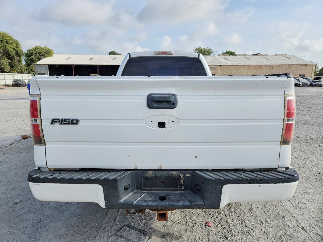 2009 Ford F150 Белый vin: 1FTRF12879KB57511