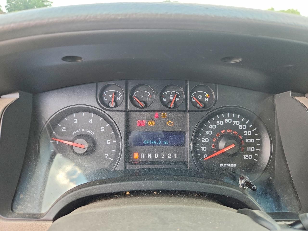 2009 Ford F150 Белый vin: 1FTRF12889KC82596