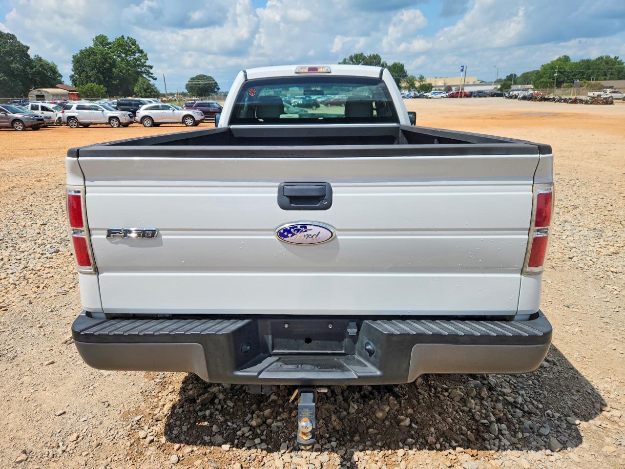 2009 Ford F150 Белый vin: 1FTRF12889KC82596