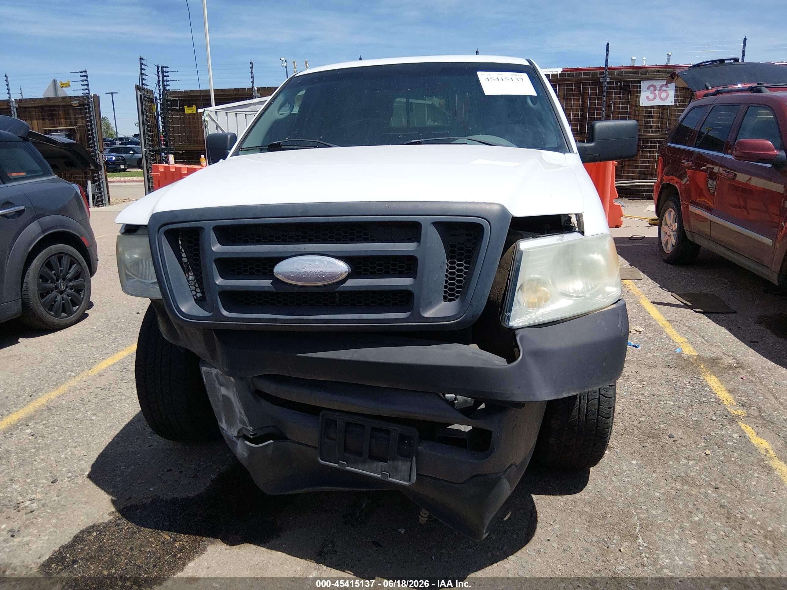 2007 Ford F-150 Stx/xl/xlt White vin: 1FTRF12V47KB92459