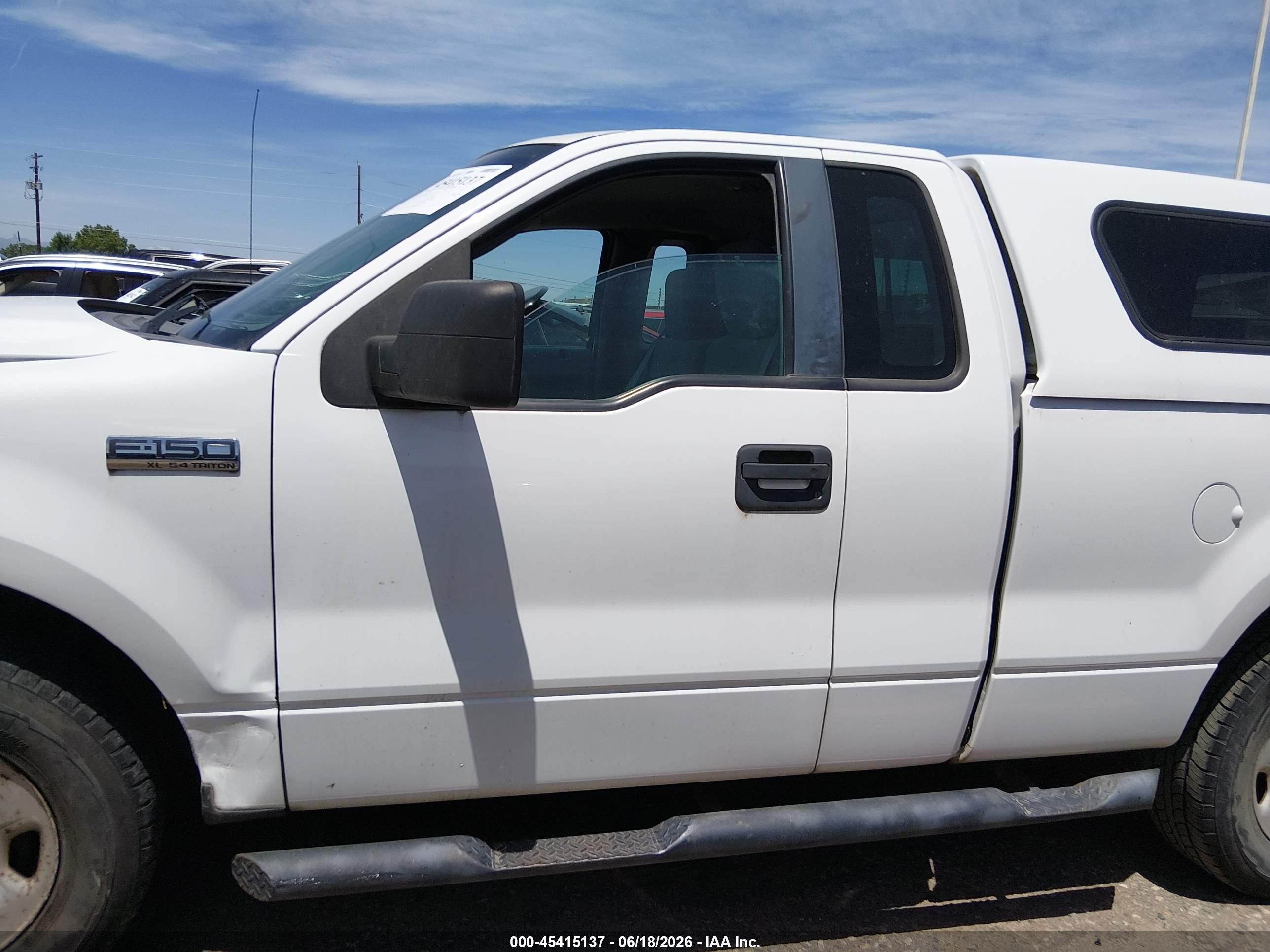 2007 Ford F-150 Stx/xl/xlt White vin: 1FTRF12V47KB92459