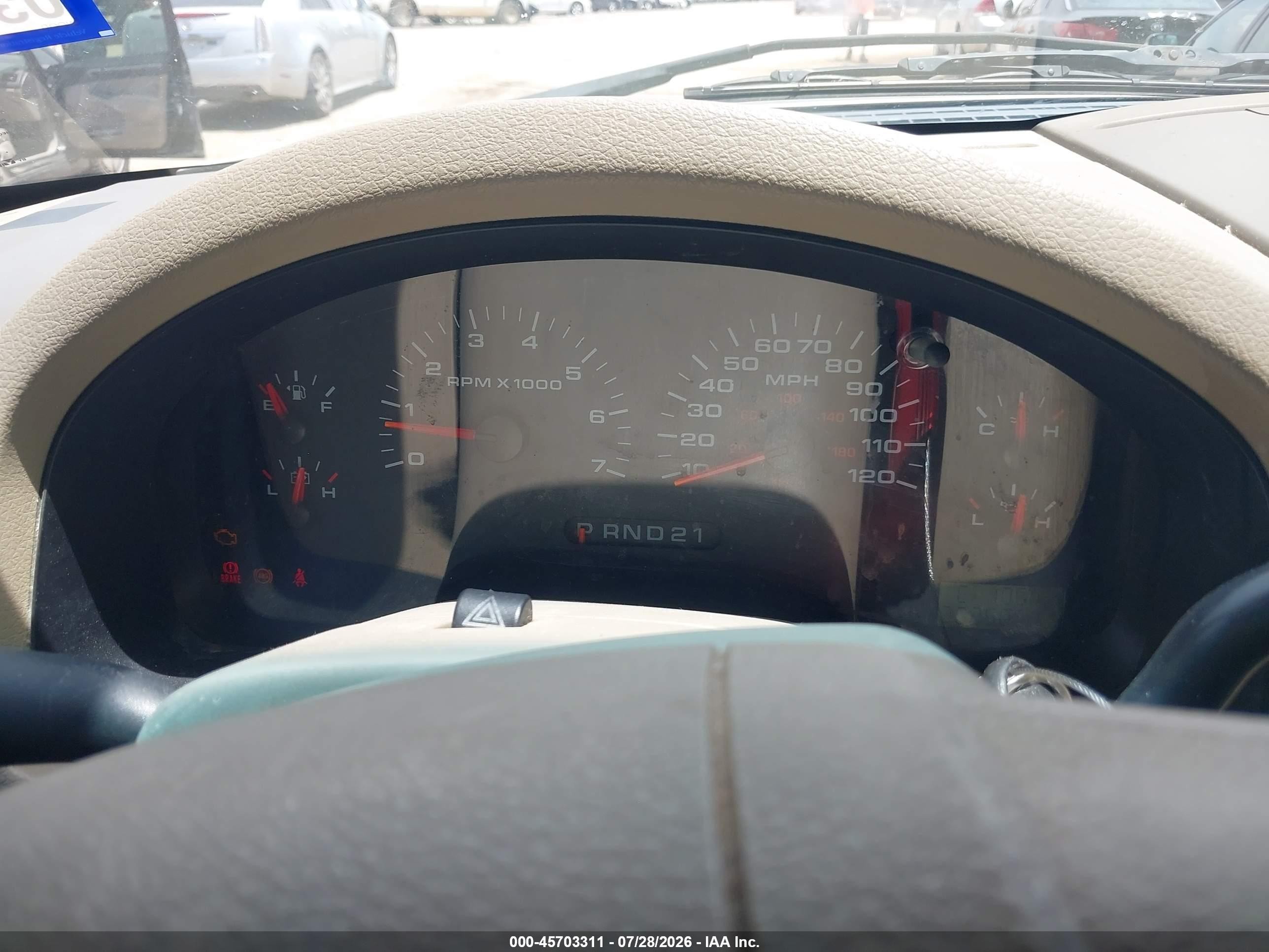 2004 Ford F-150 Stx/xl/xlt Champagne vin: 1FTRF12W04NB12500