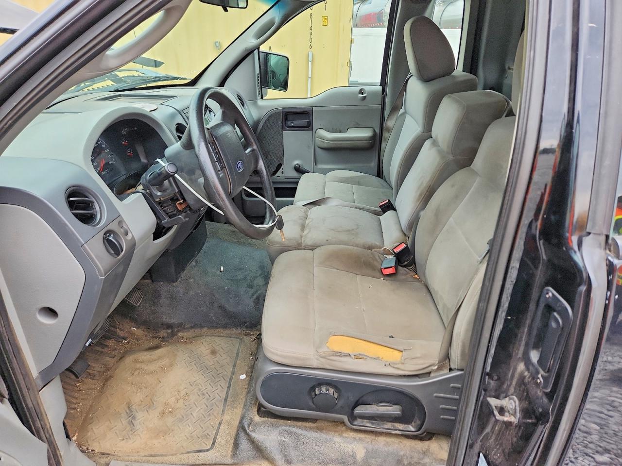 2004 Ford F150 Black vin: 1FTRF12W04NC53700