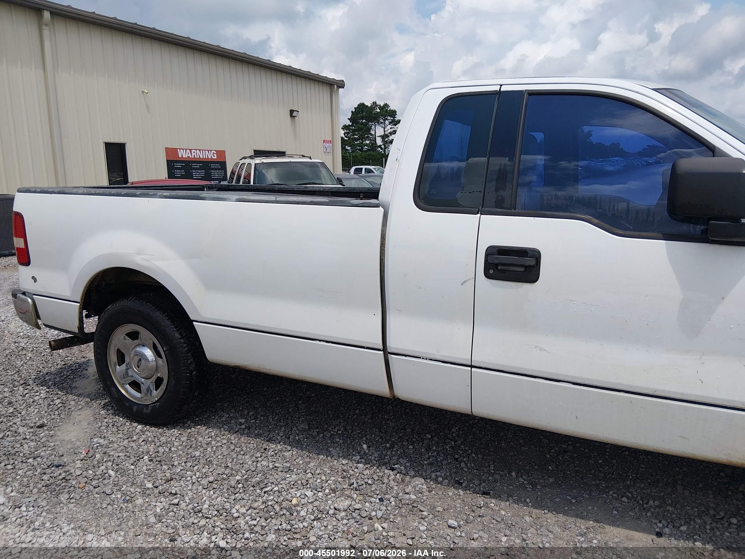 2004 Ford F-150 Stx/xl/xlt Белый vin: 1FTRF12W04NC65443