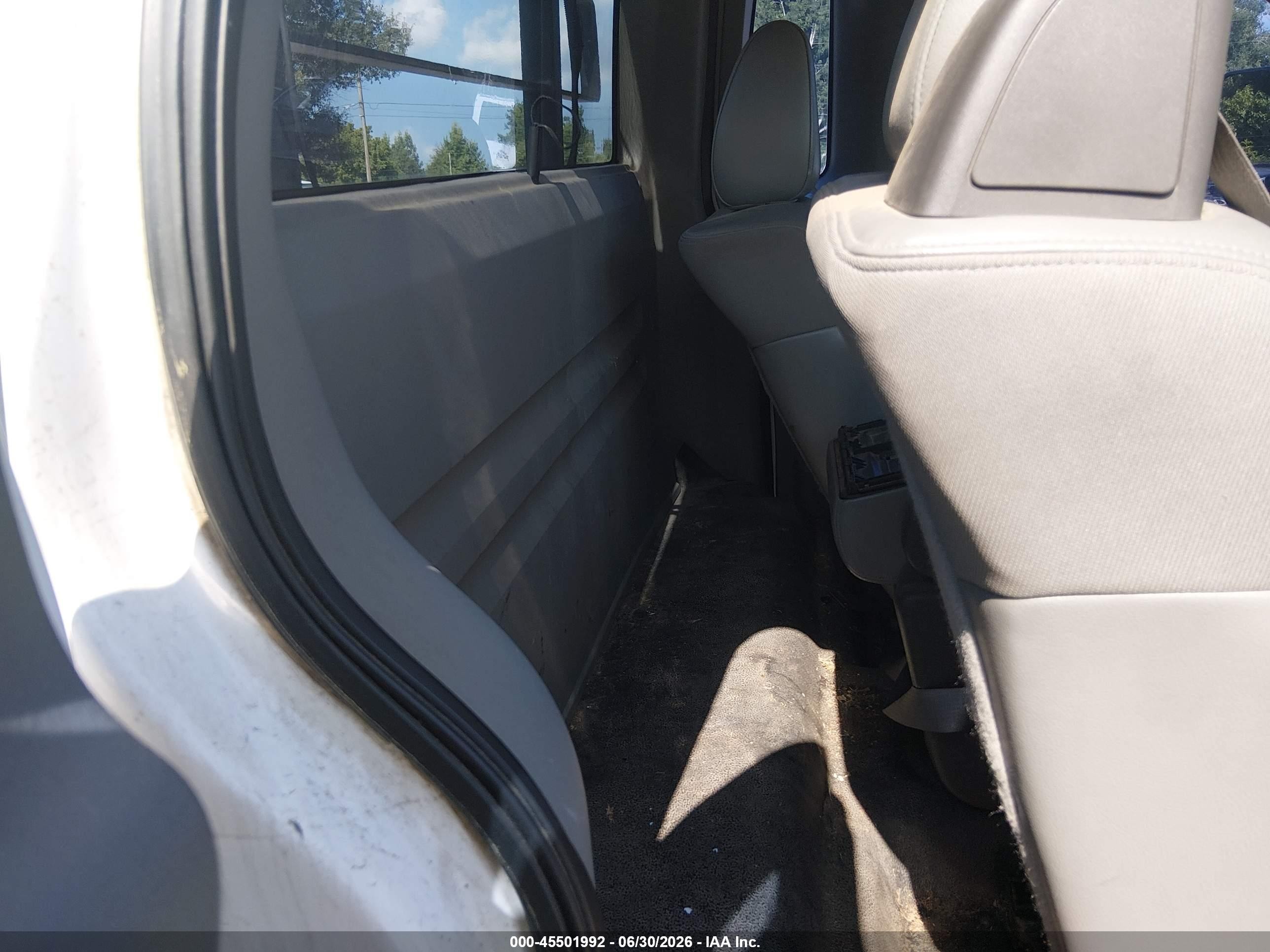 2004 Ford F-150 Stx/xl/xlt Белый vin: 1FTRF12W04NC65443