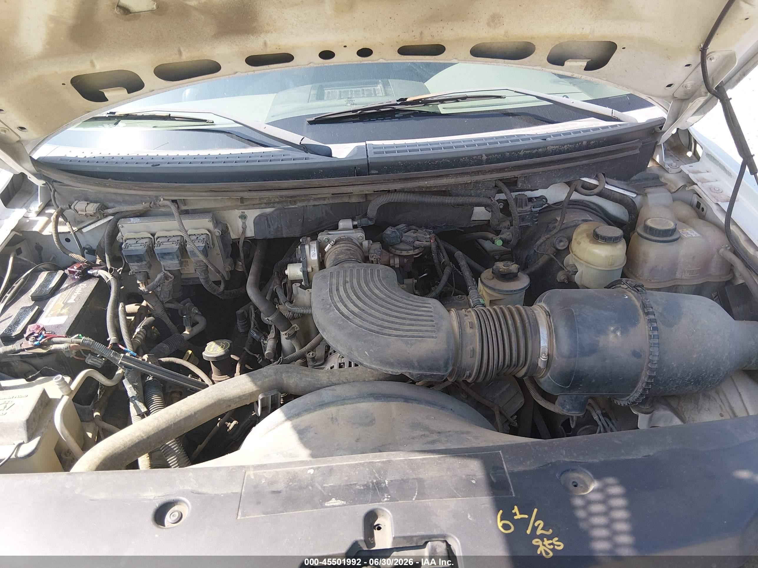 2004 Ford F-150 Stx/xl/xlt Белый vin: 1FTRF12W04NC65443
