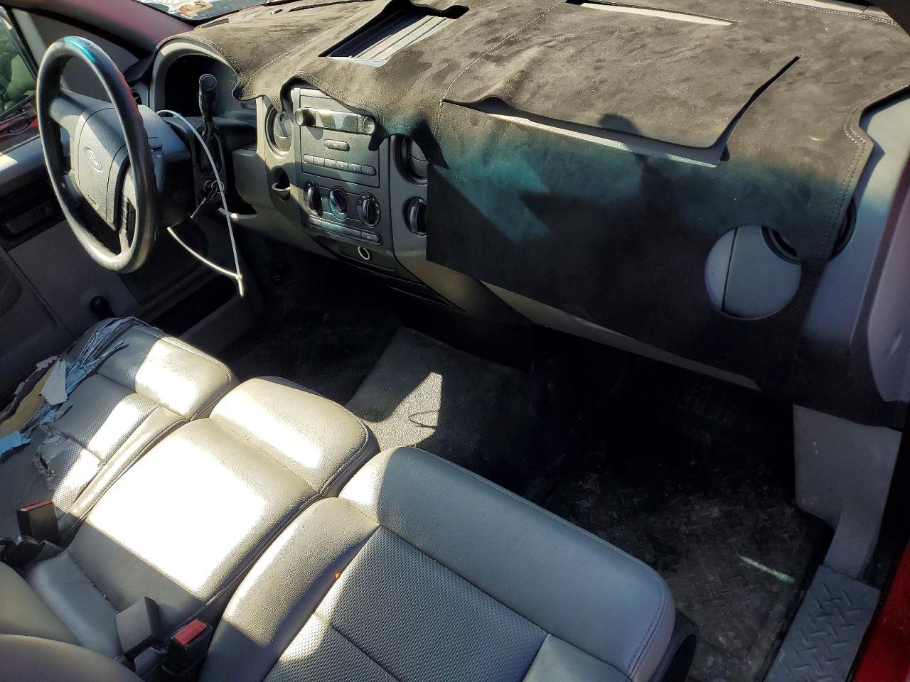 2005 Ford F150 Красный vin: 1FTRF12W05NA32275