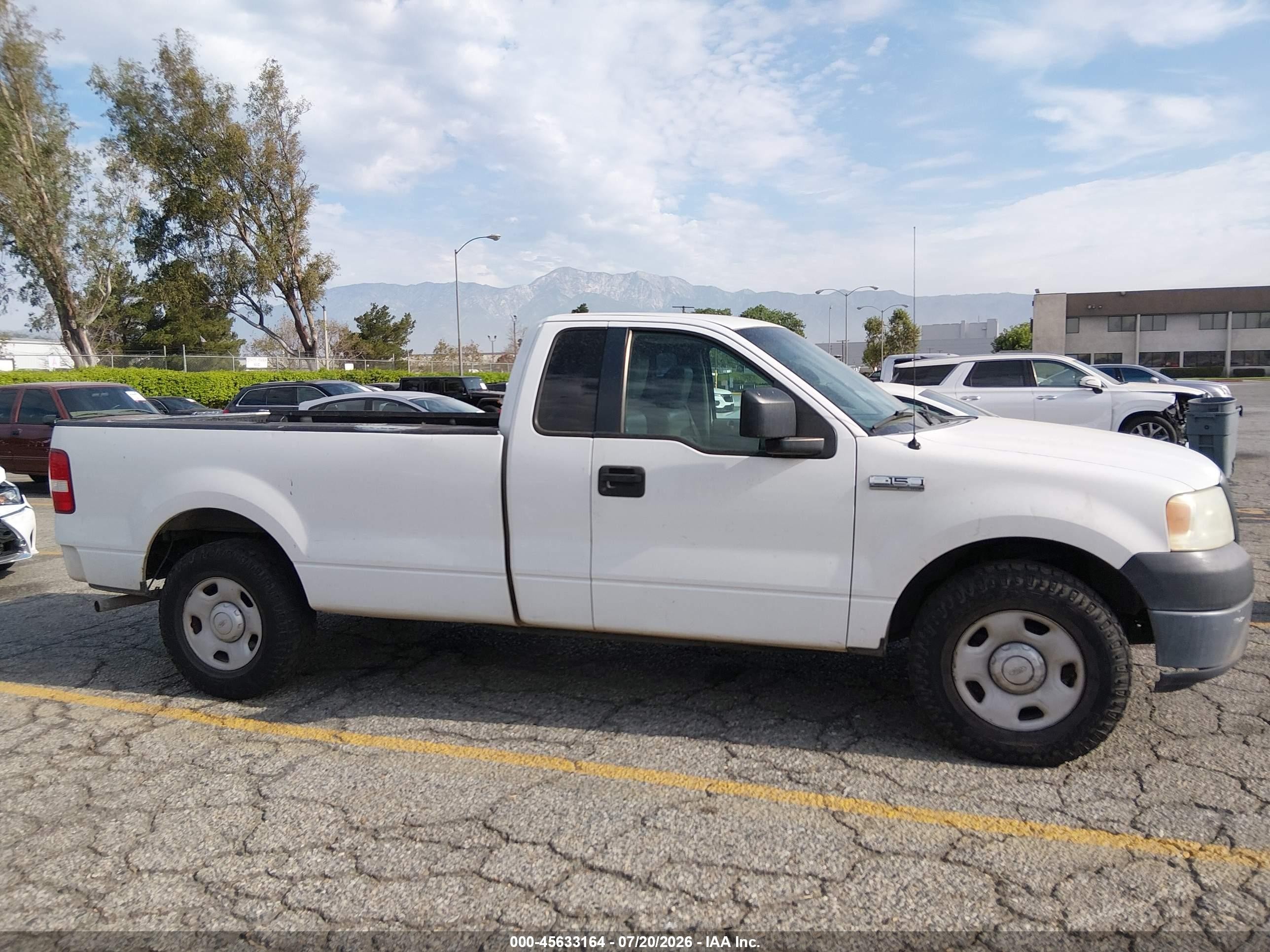 2006 Ford F-150 Stx/xl/xlt White vin: 1FTRF12W06KD28108