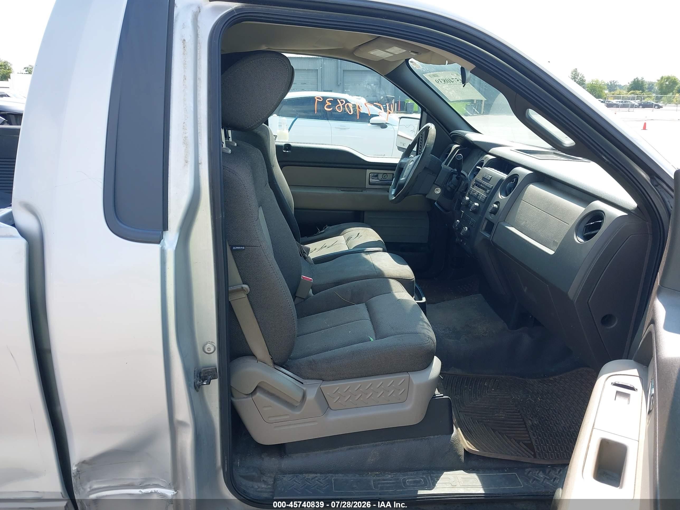2009 Ford F-150 Stx/xl/xl W/midbox Prep/xlt/xlt W/midbox Prep Silver vin: 1FTRF12W09KC07163