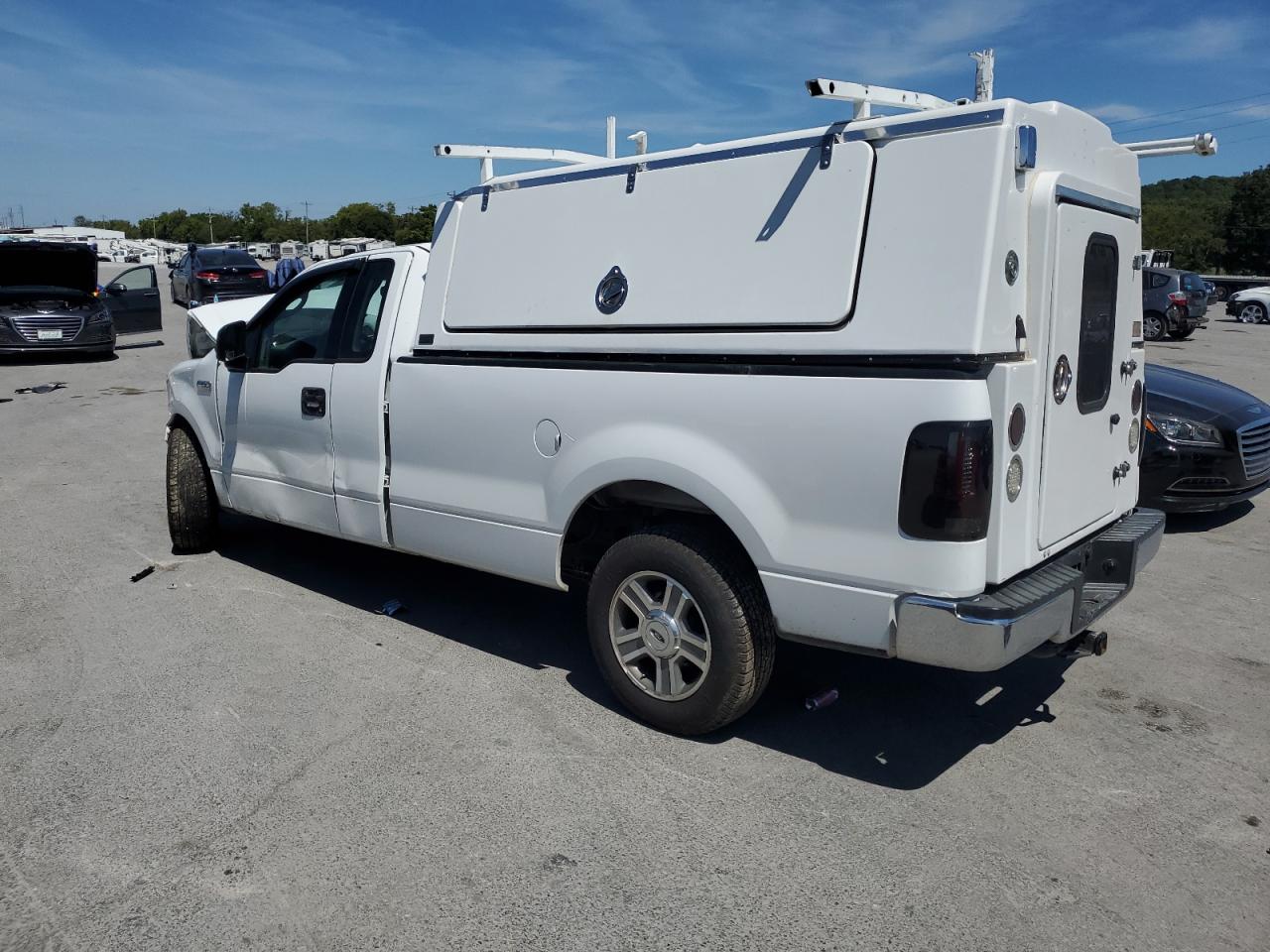 2004 Ford F150 White vin: 1FTRF12W14NB20508