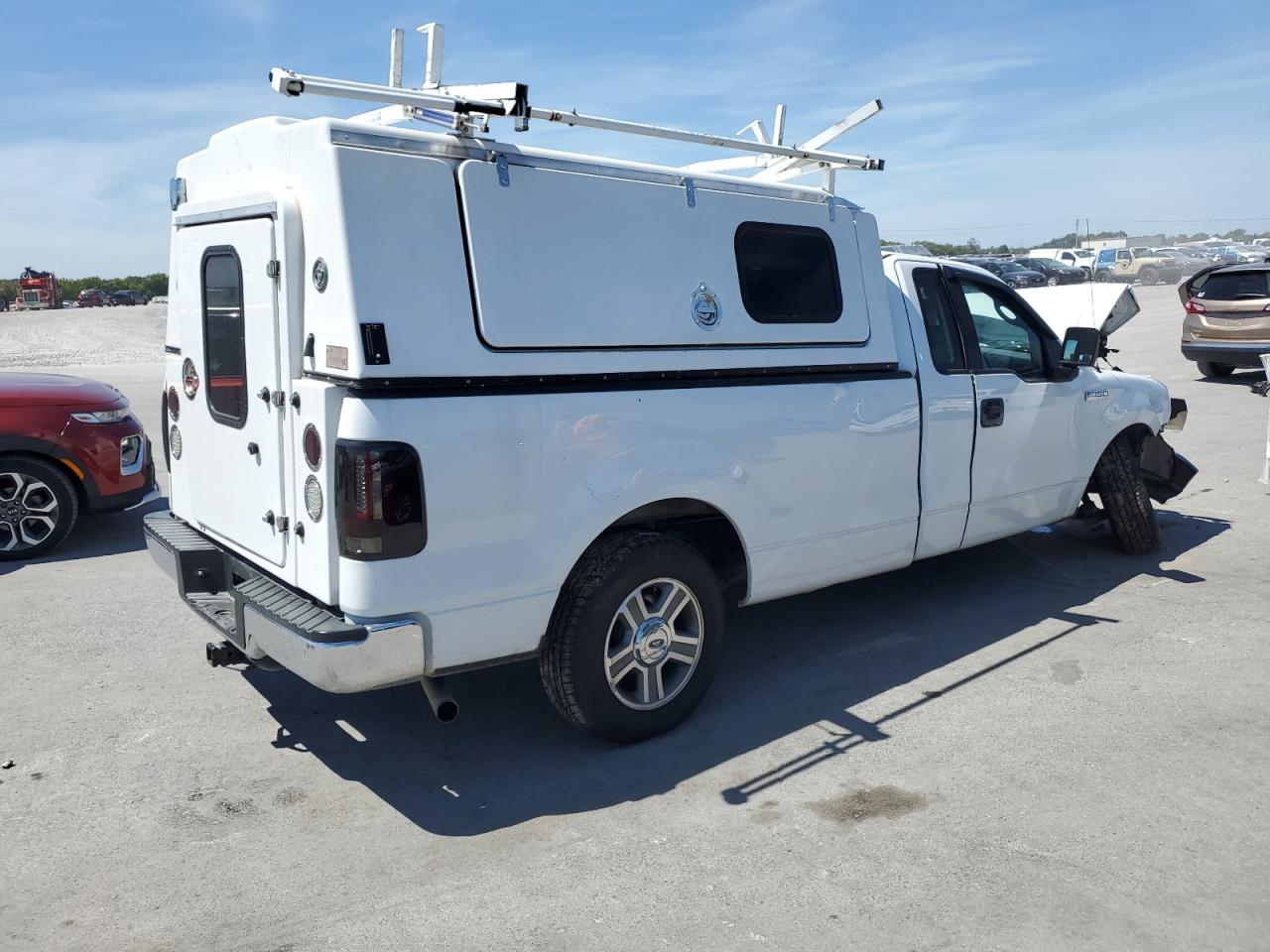 2004 Ford F150 White vin: 1FTRF12W14NB20508