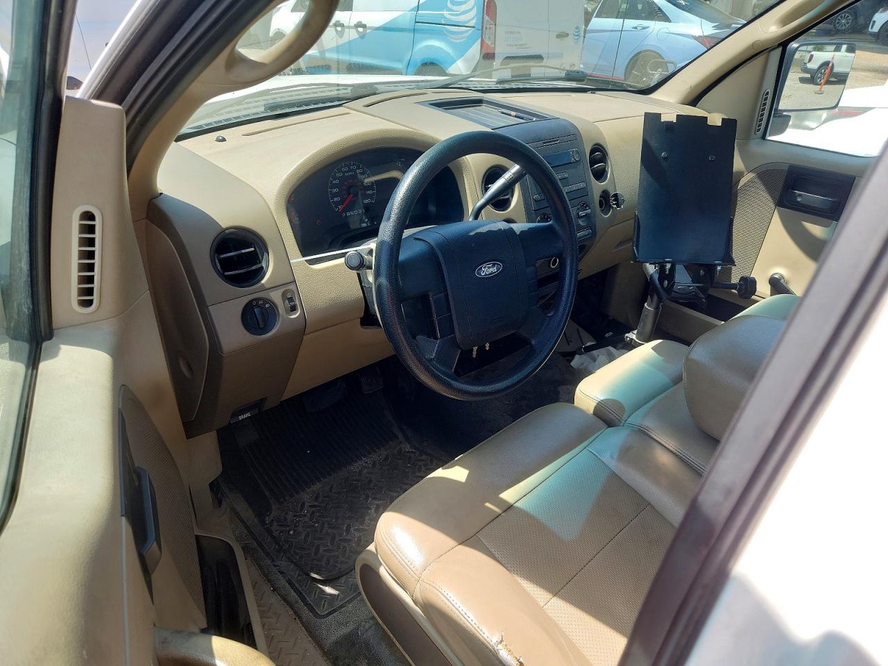 2007 Ford F150 White vin: 1FTRF12W17KD54167