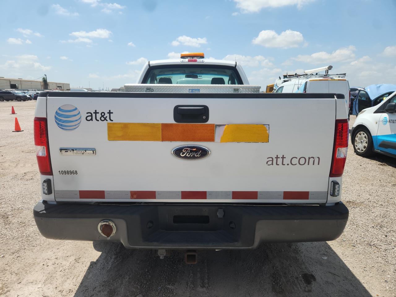 2007 Ford F150 White vin: 1FTRF12W17KD54167 Damage: Rear Metal Bumper Painted, Heavy Scratch, 4 To 5 Inches