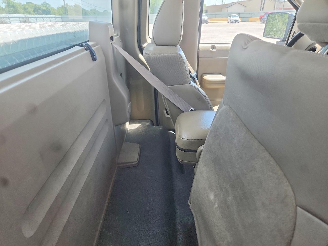 2007 Ford F150 White vin: 1FTRF12W17KD54167
