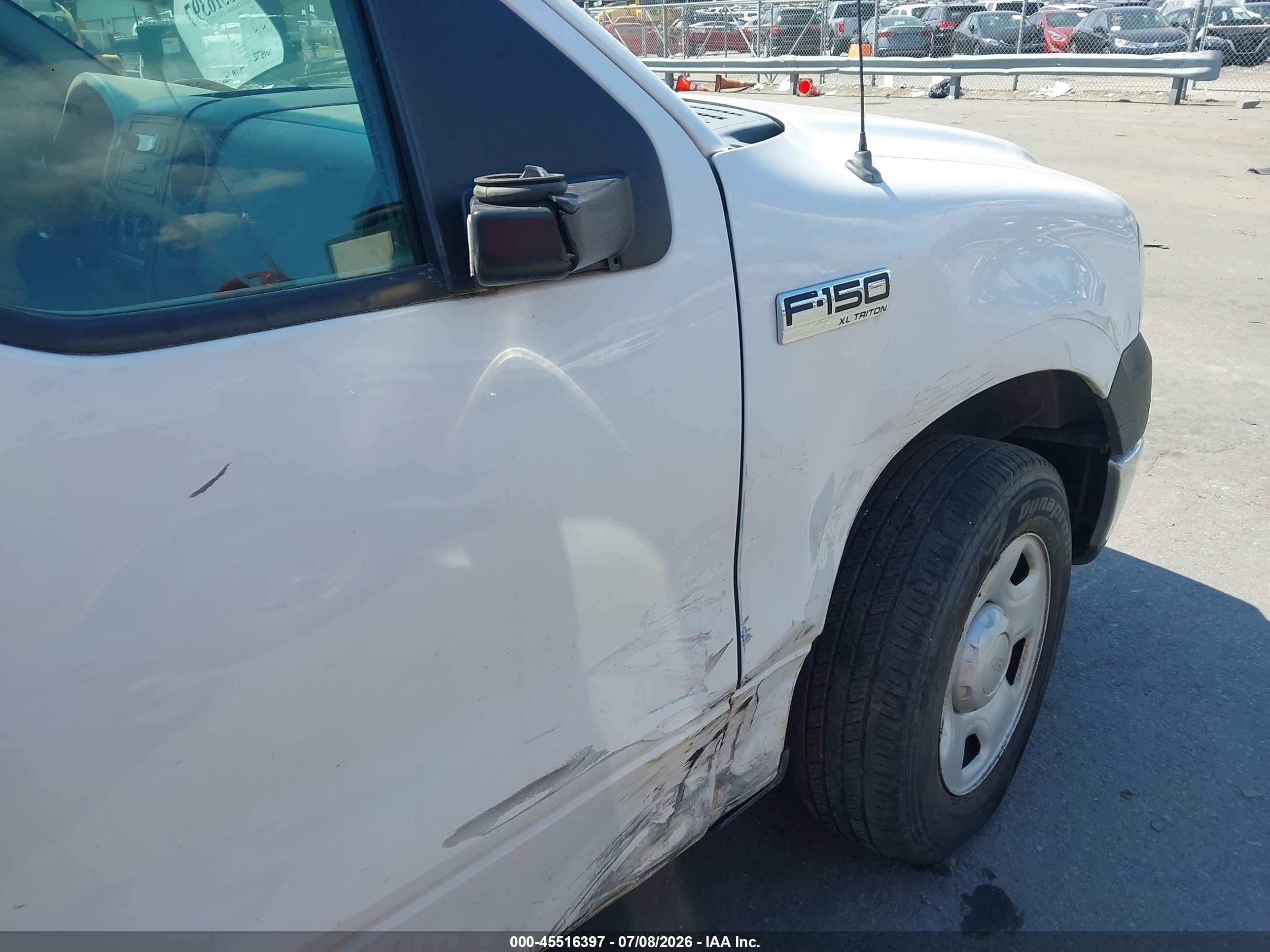 2005 Ford F-150 Stx/xl/xlt White vin: 1FTRF12W25NB49047