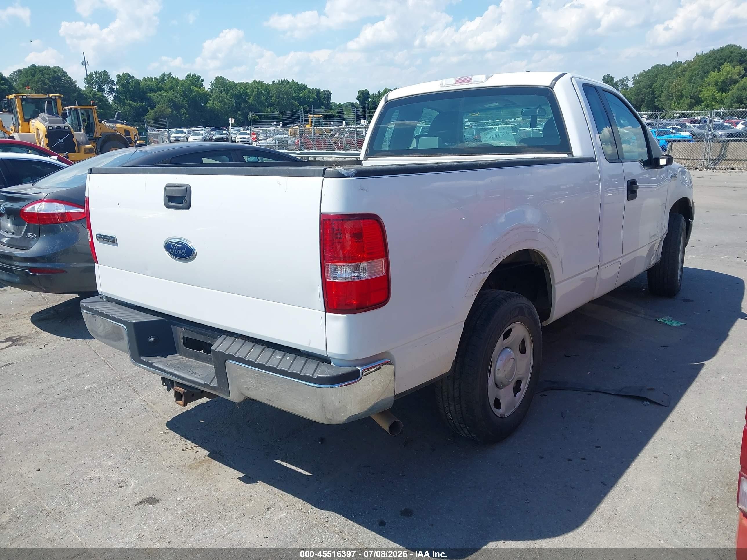 2005 Ford F-150 Stx/xl/xlt White vin: 1FTRF12W25NB49047