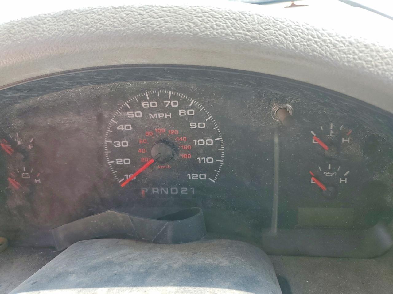 2006 Ford F150 White vin: 1FTRF12W26KB50072