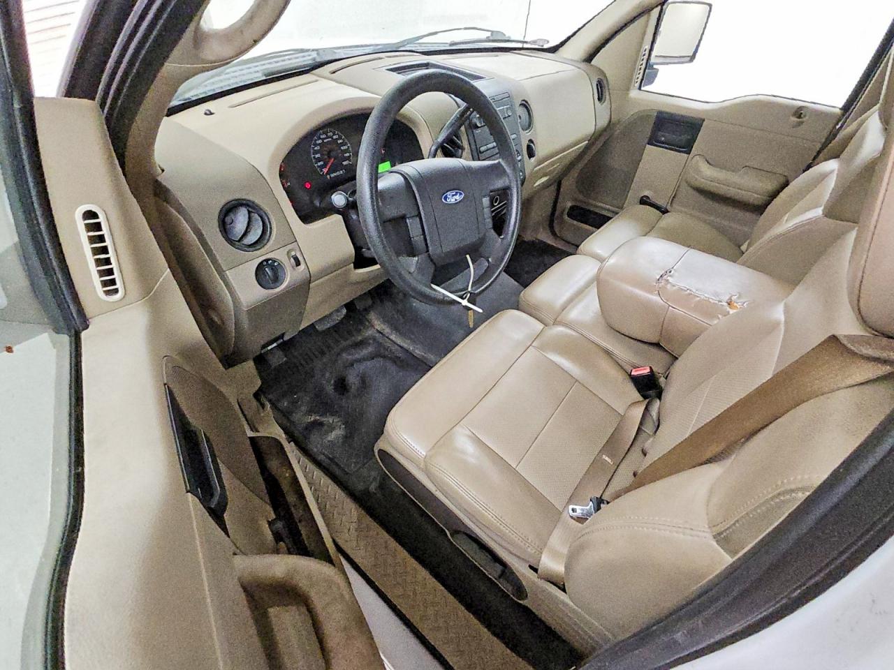 2007 Ford F150 Белый vin: 1FTRF12W27KD54209