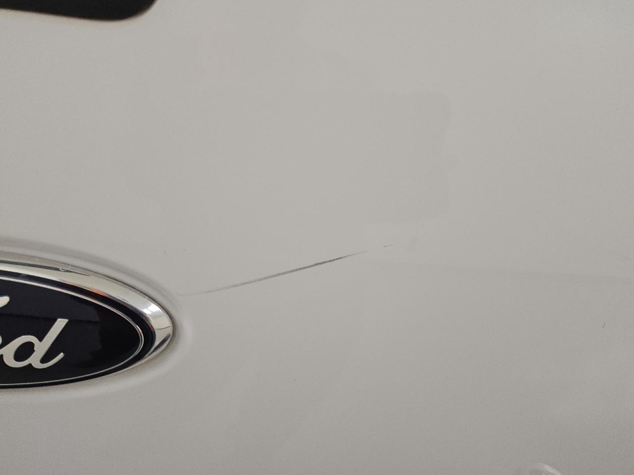 2007 Ford F150 Белый vin: 1FTRF12W27KD54209 Damage: Tailgate, Heavy Scratch, 4 To 5 Inches