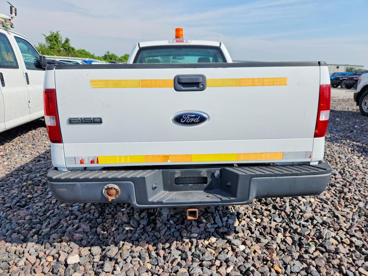 2007 Ford F150 Белый vin: 1FTRF12W27NA77401