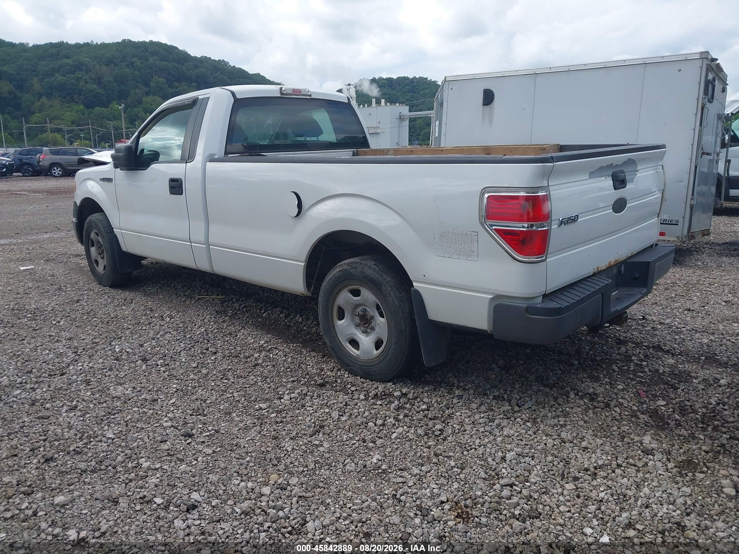 2009 Ford F-150 Stx/xl/xl W/midbox Prep/xlt/xlt W/midbox Prep White vin: 1FTRF12W29KB32093