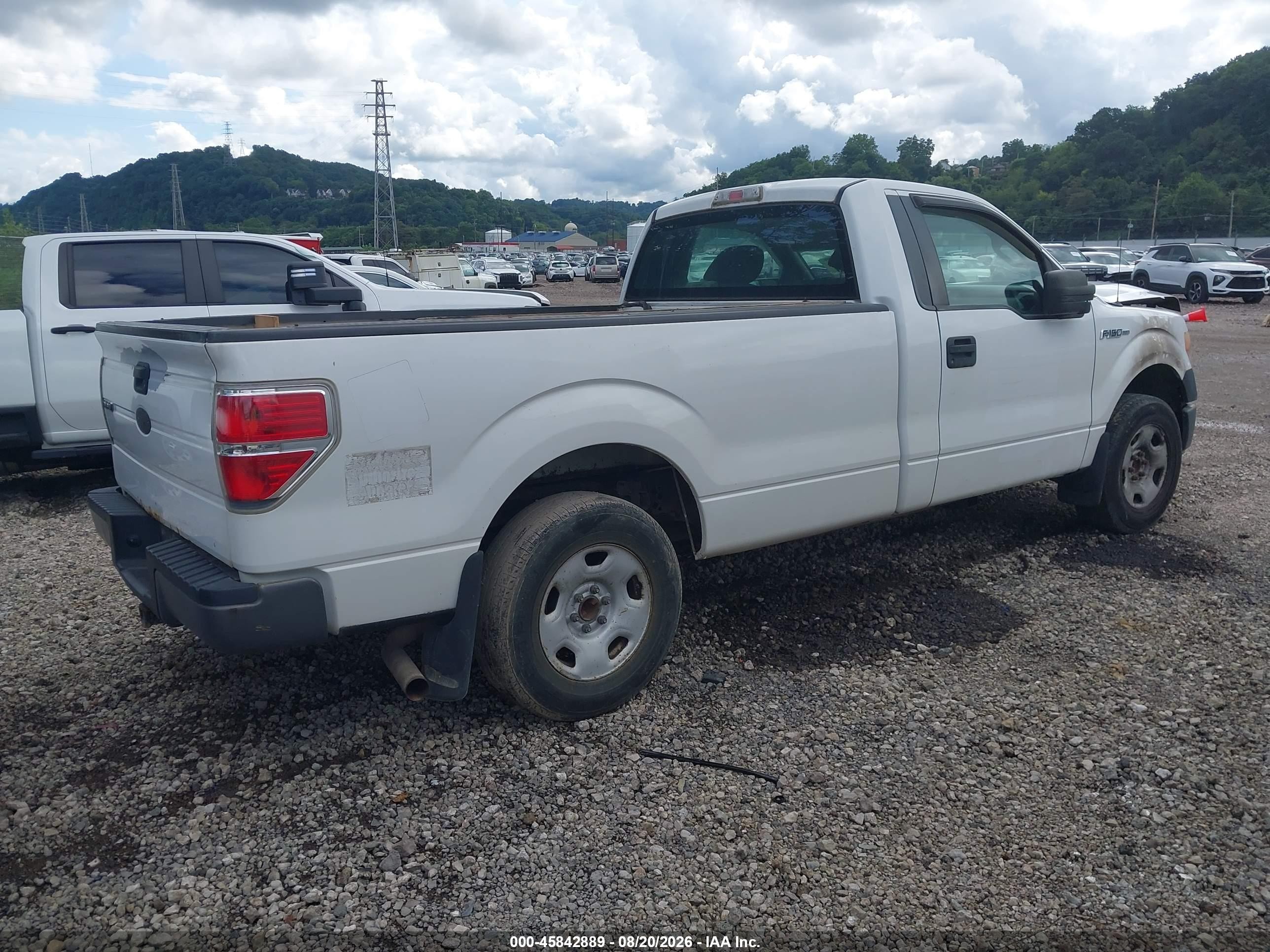 2009 Ford F-150 Stx/xl/xl W/midbox Prep/xlt/xlt W/midbox Prep White vin: 1FTRF12W29KB32093