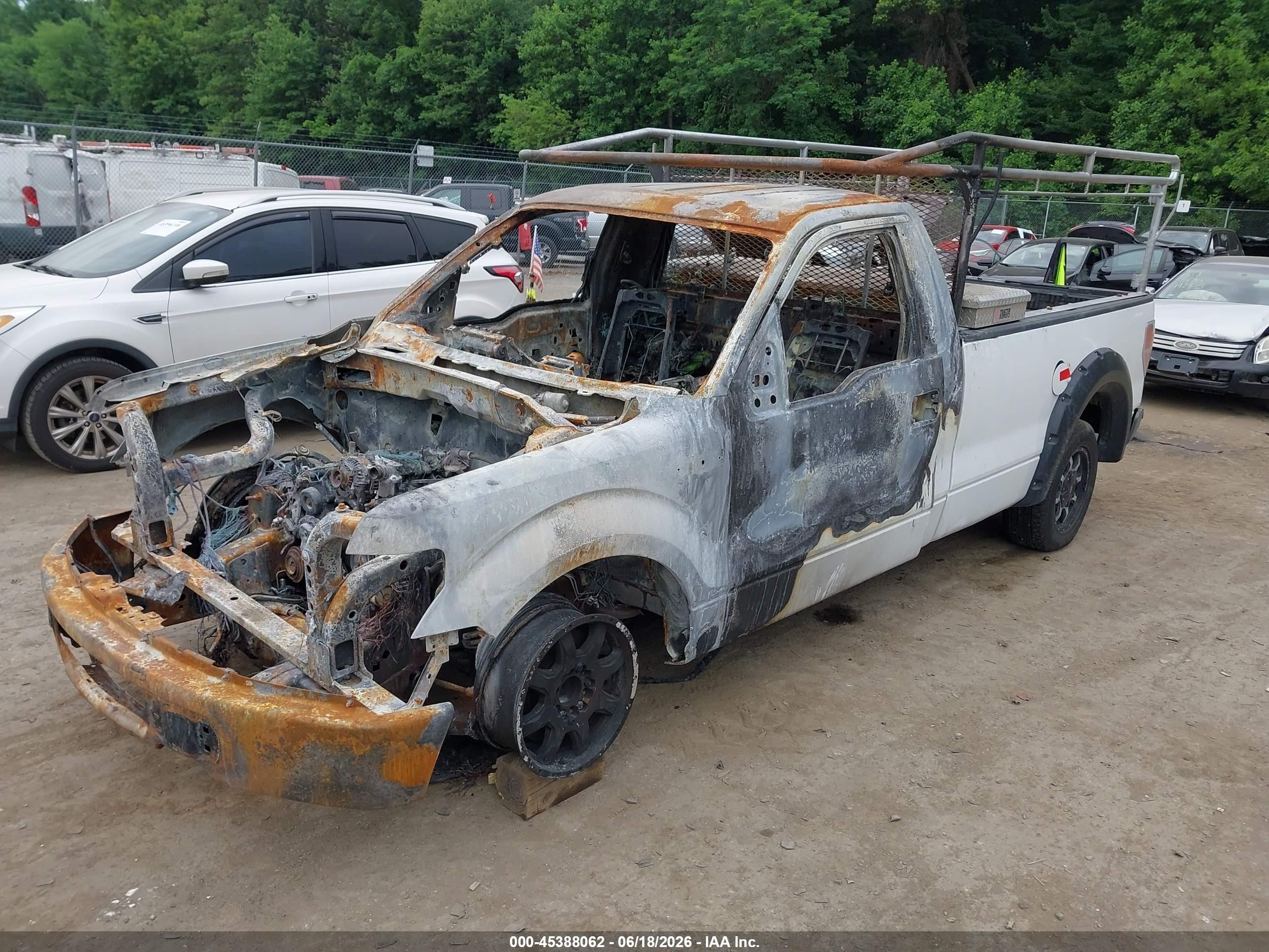 2009 Ford F-150   White vin: 1FTRF12W29KB42669