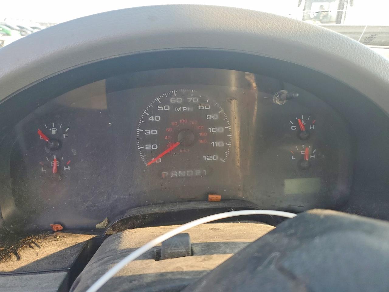 2007 Ford F150 White vin: 1FTRF12W37KC48013