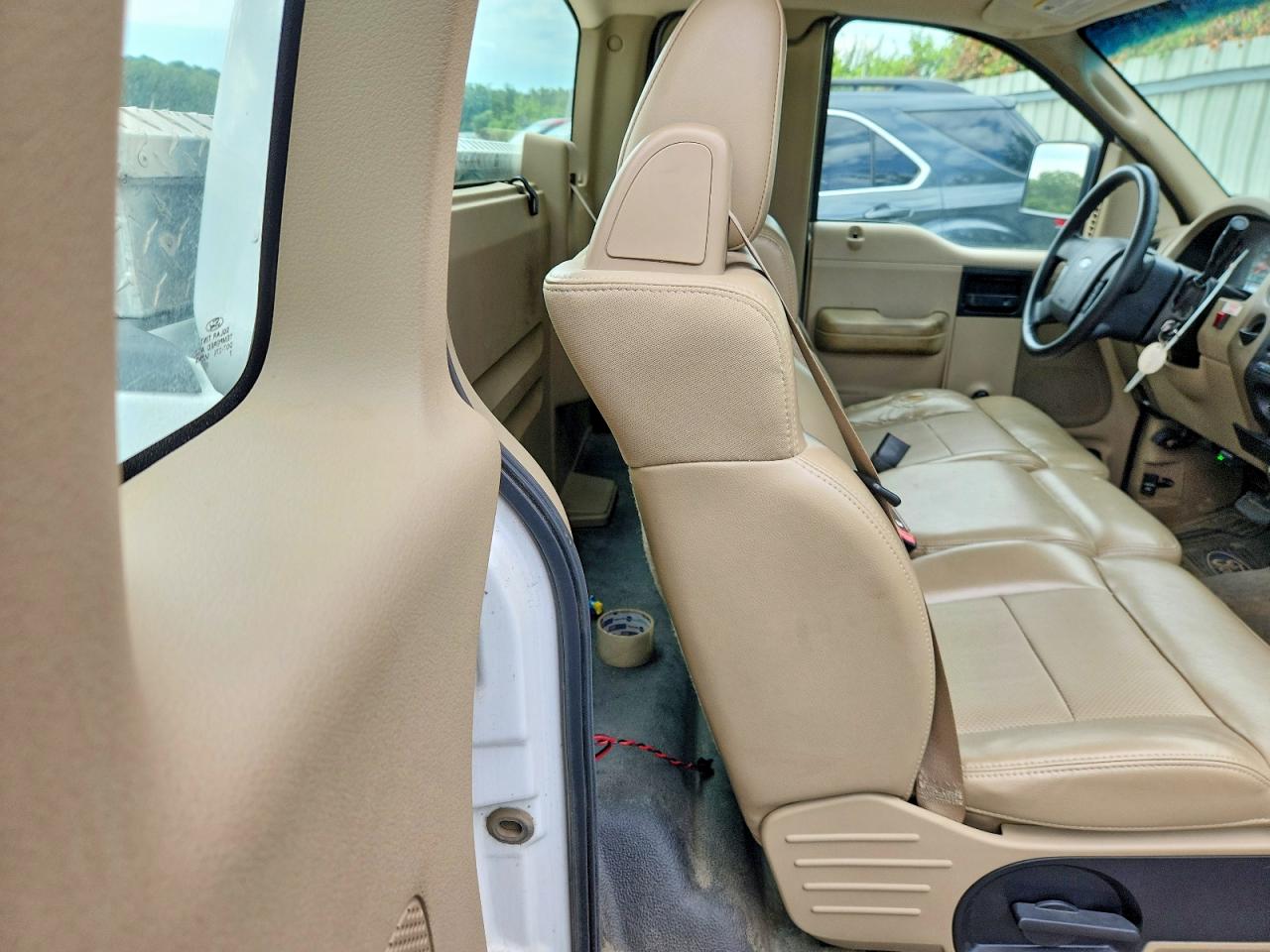 2007 Ford F150 Белый vin: 1FTRF12W37NA77424