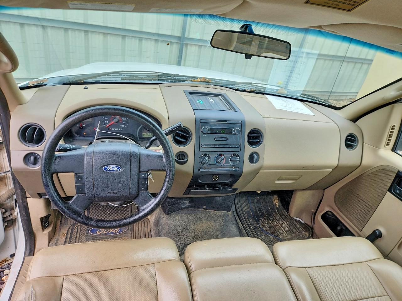 2007 Ford F150 Белый vin: 1FTRF12W37NA77424
