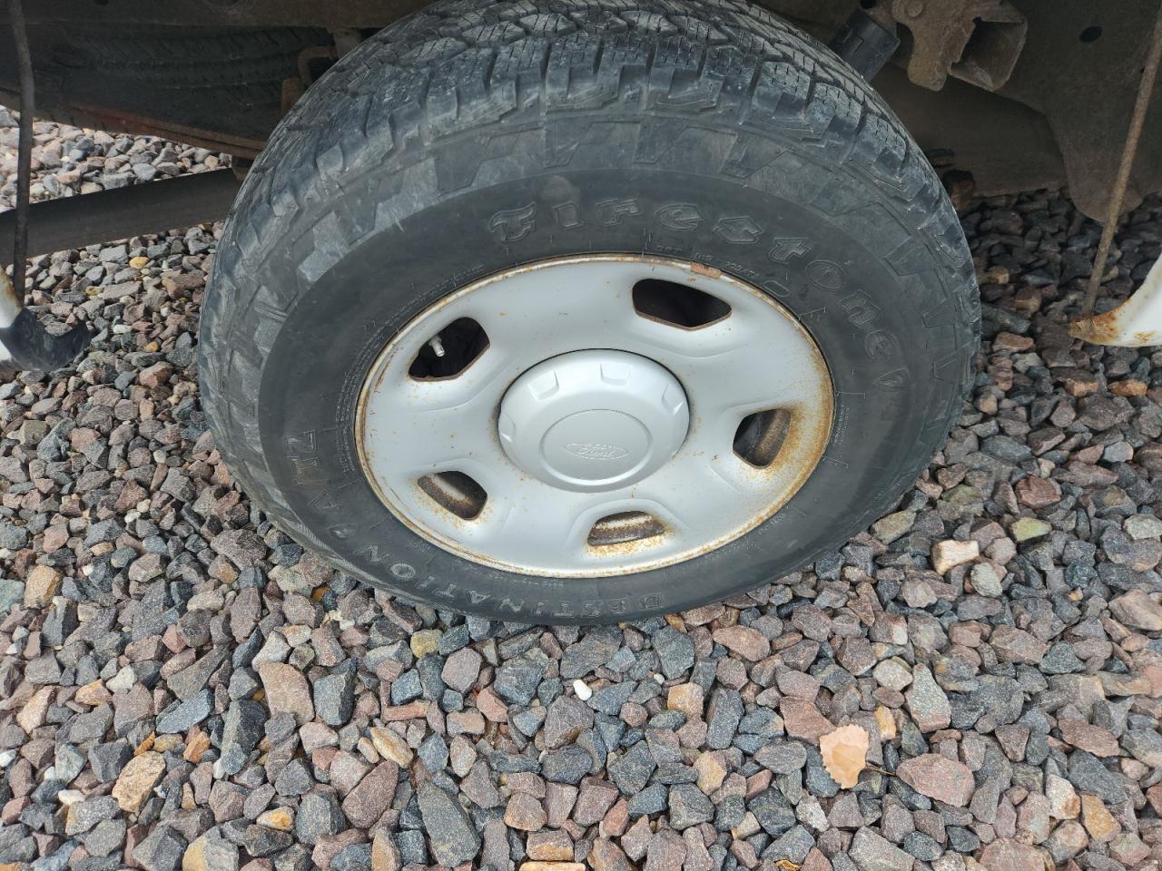 2007 Ford F150 Белый vin: 1FTRF12W37NA77424 Damage: Right Rear Wheel, Corrosion, > 12 Inches