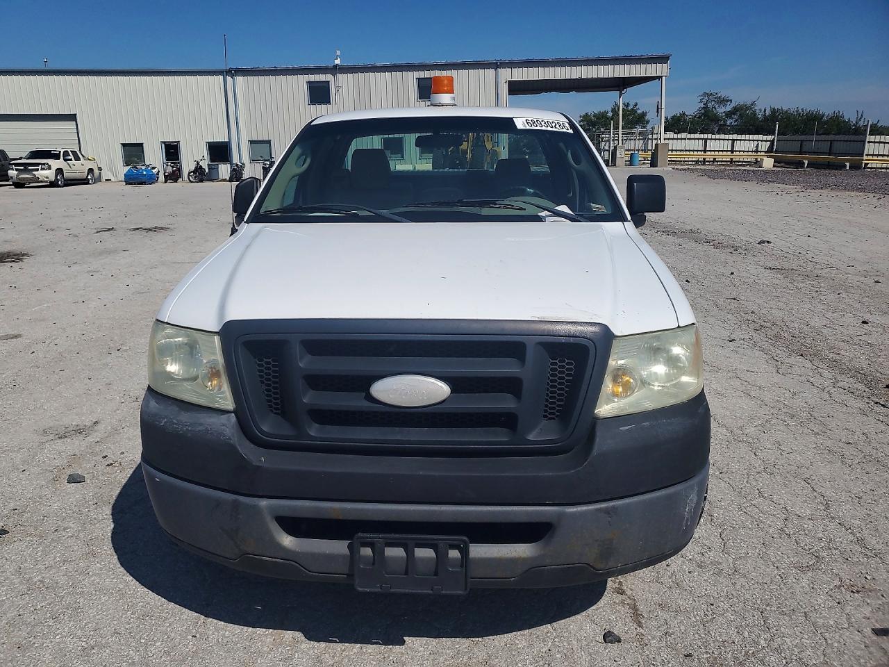 2007 Ford F150 White vin: 1FTRF12W37NA77424