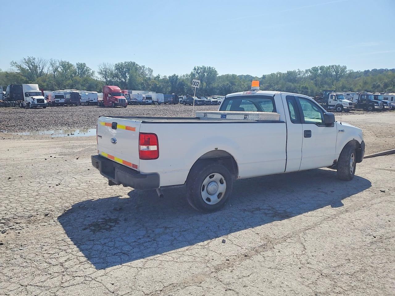 2007 Ford F150 White vin: 1FTRF12W37NA77424