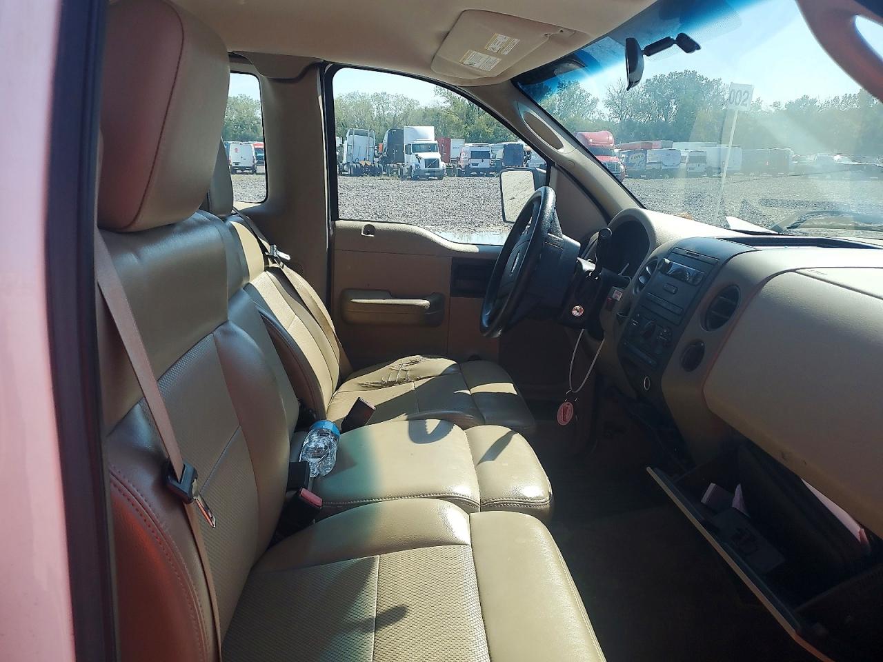2007 Ford F150 White vin: 1FTRF12W37NA77424