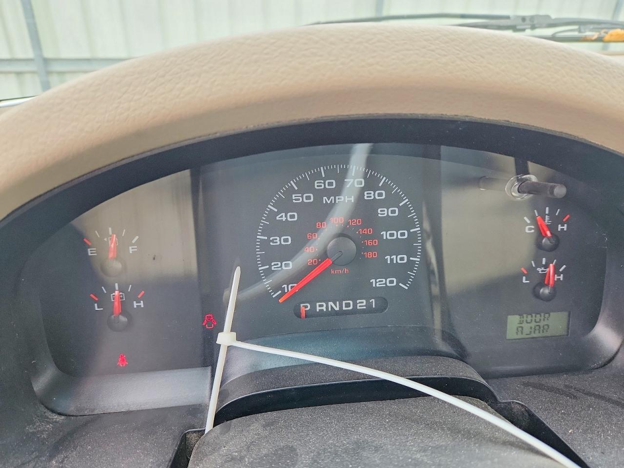 2007 Ford F150 White vin: 1FTRF12W37NA77424