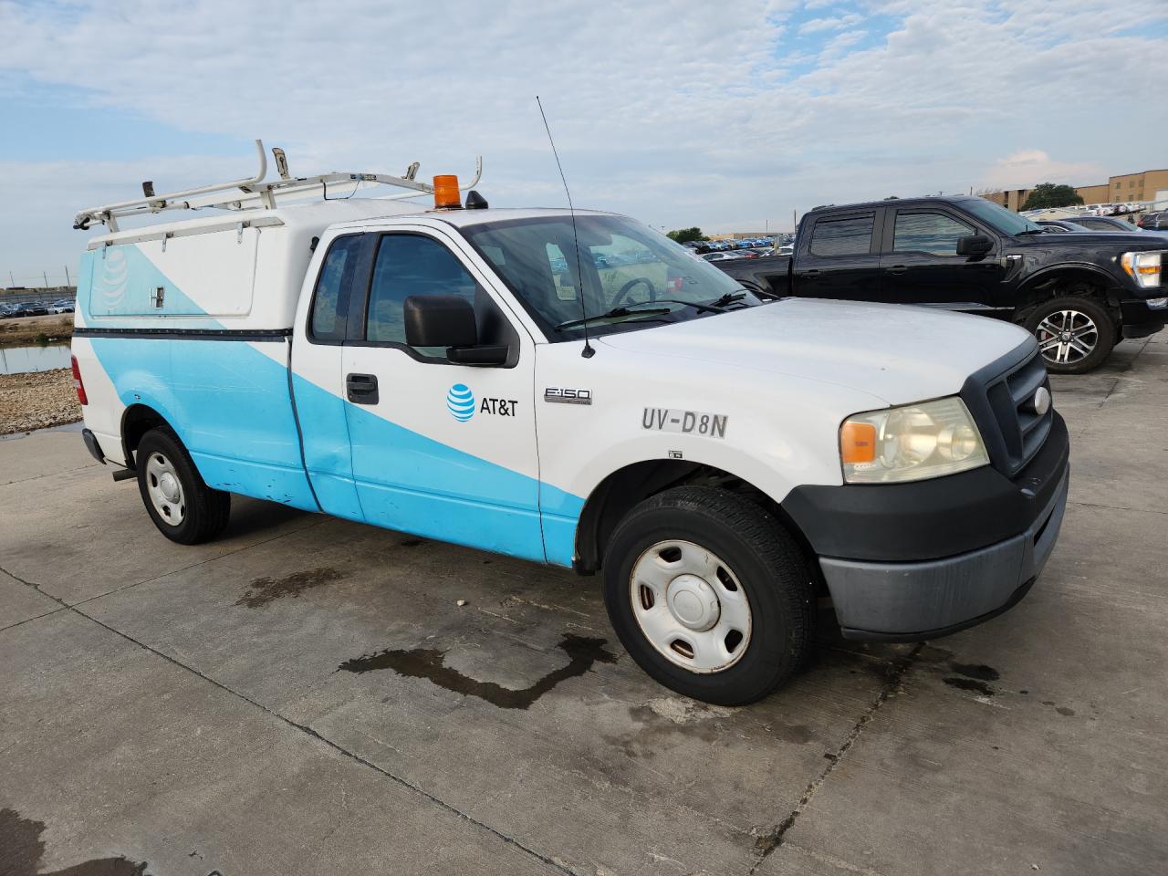 2008 Ford F150 White vin: 1FTRF12W38KB87893 Damage: Right Front Door, Chipped, 3