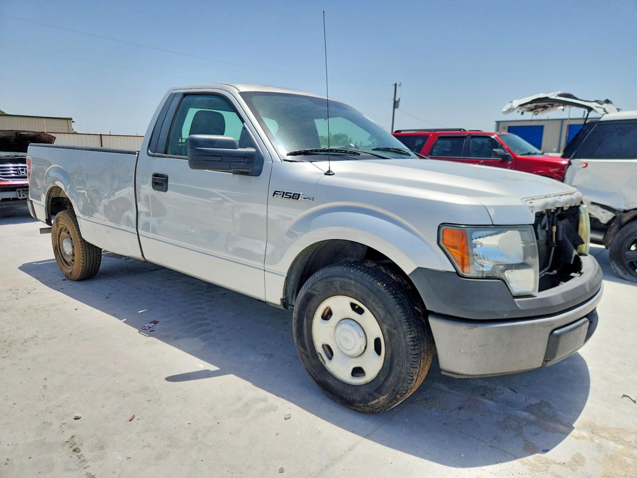 2009 Ford F150 Silver vin: 1FTRF12W39KB14685