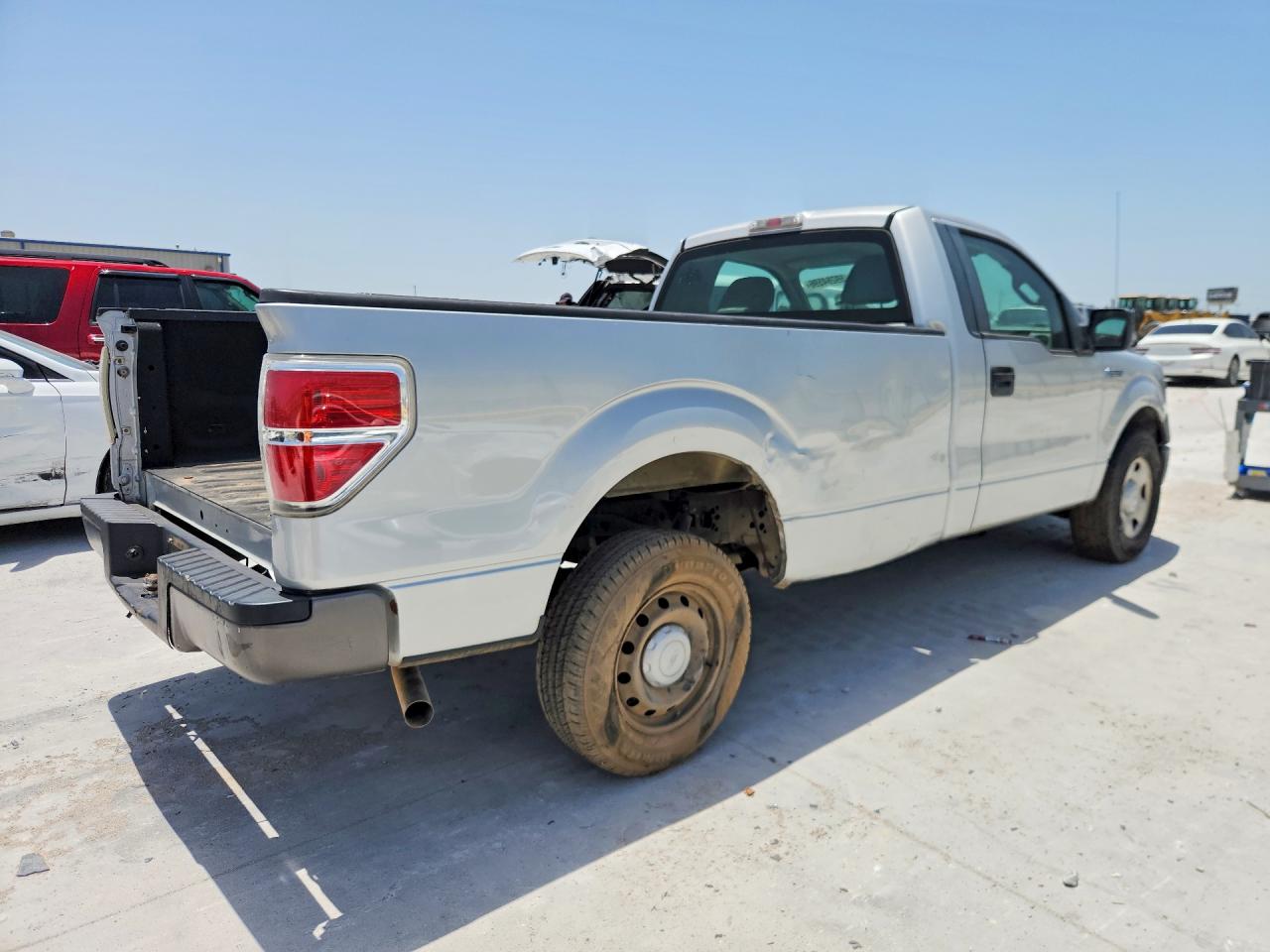 2009 Ford F150 Silver vin: 1FTRF12W39KB14685