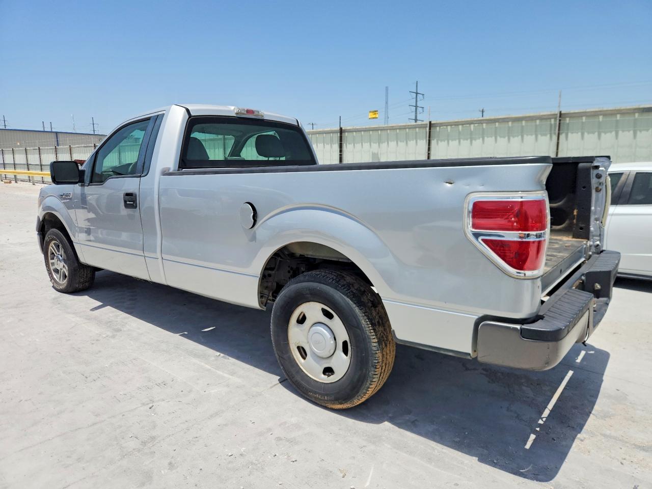 2009 Ford F150 Silver vin: 1FTRF12W39KB14685