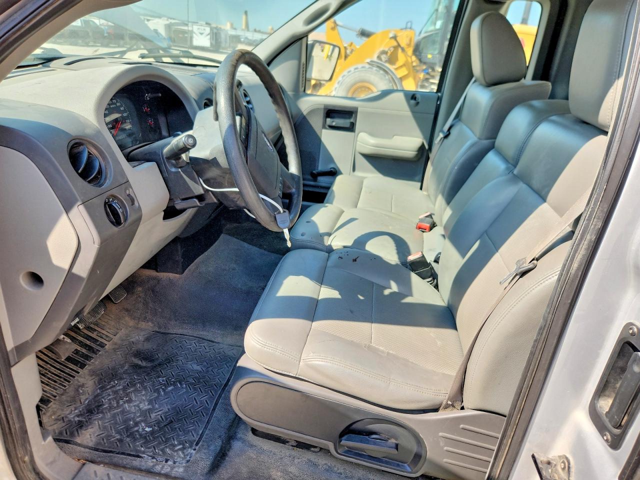 2005 Ford F150 Silver vin: 1FTRF12W45NA34773