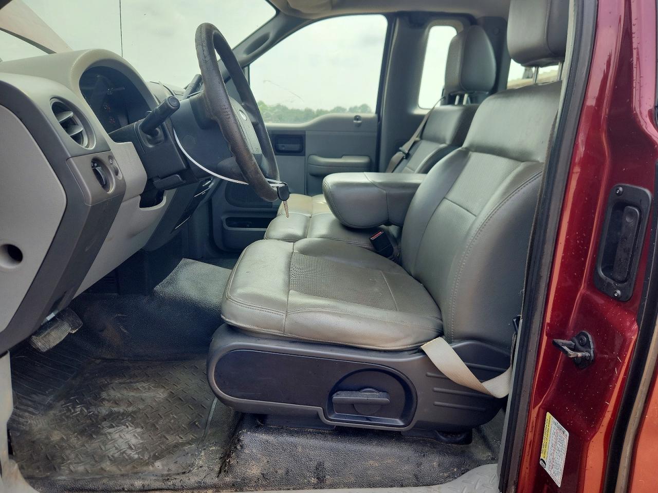 2005 Ford F150 Purple vin: 1FTRF12W45NB69803