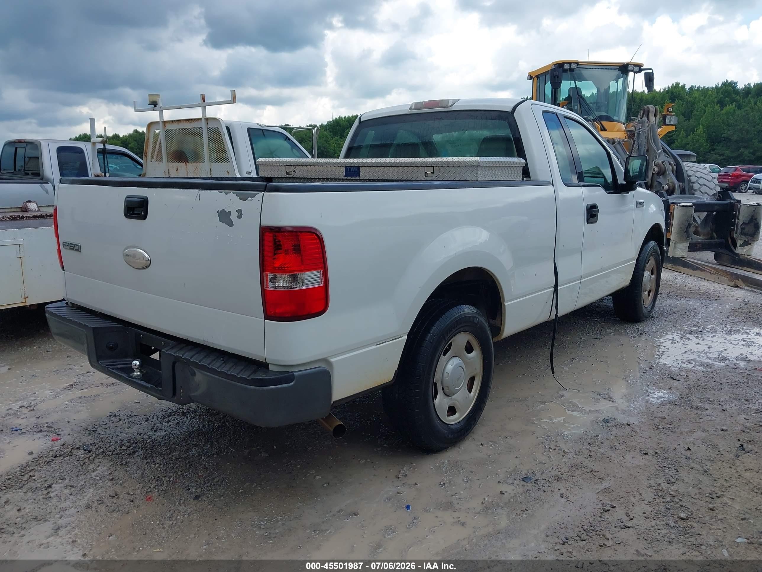 2007 Ford F-150 Stx/xl/xlt Белый vin: 1FTRF12W47NA74077