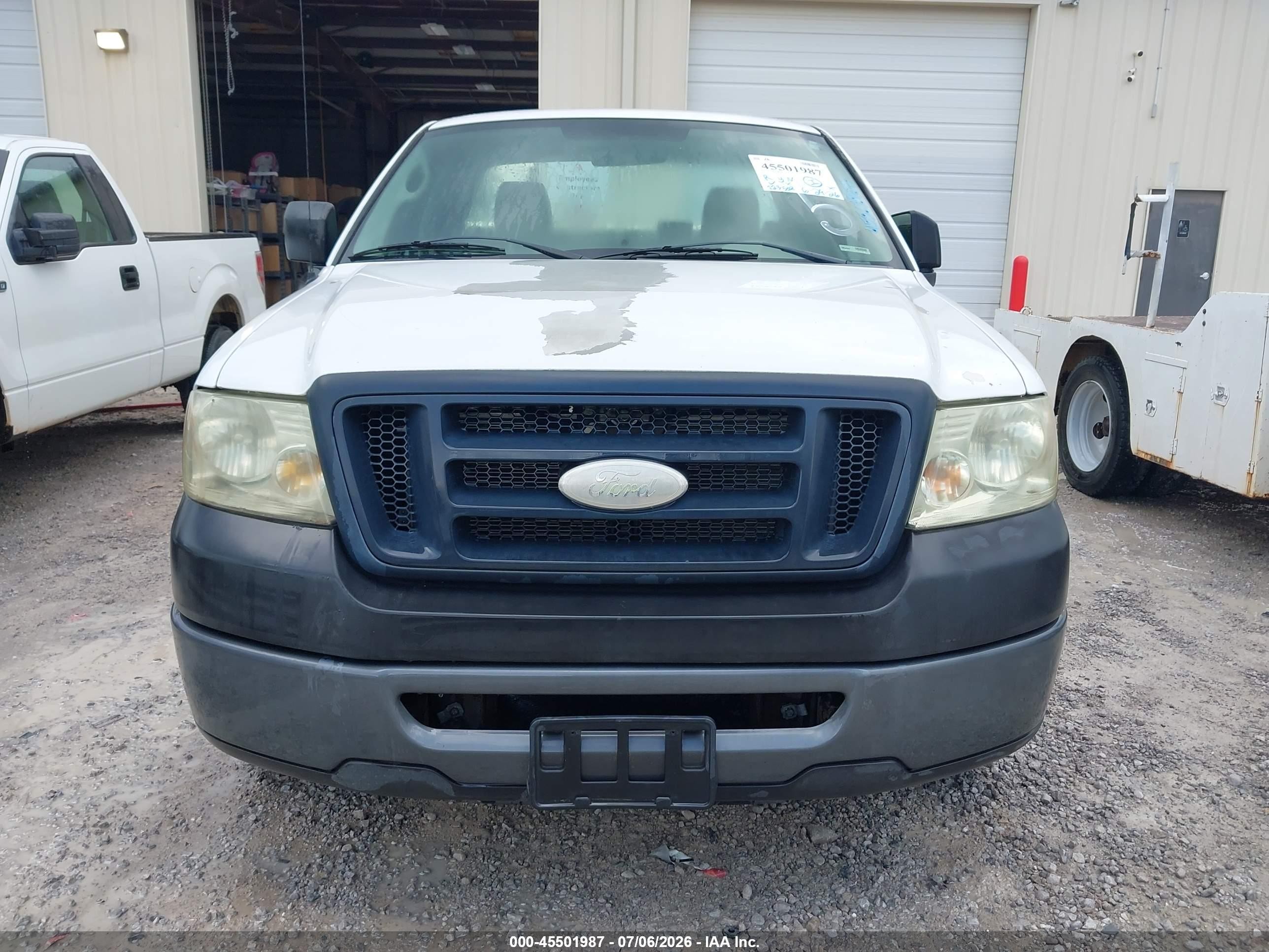 2007 Ford F-150 Stx/xl/xlt Белый vin: 1FTRF12W47NA74077