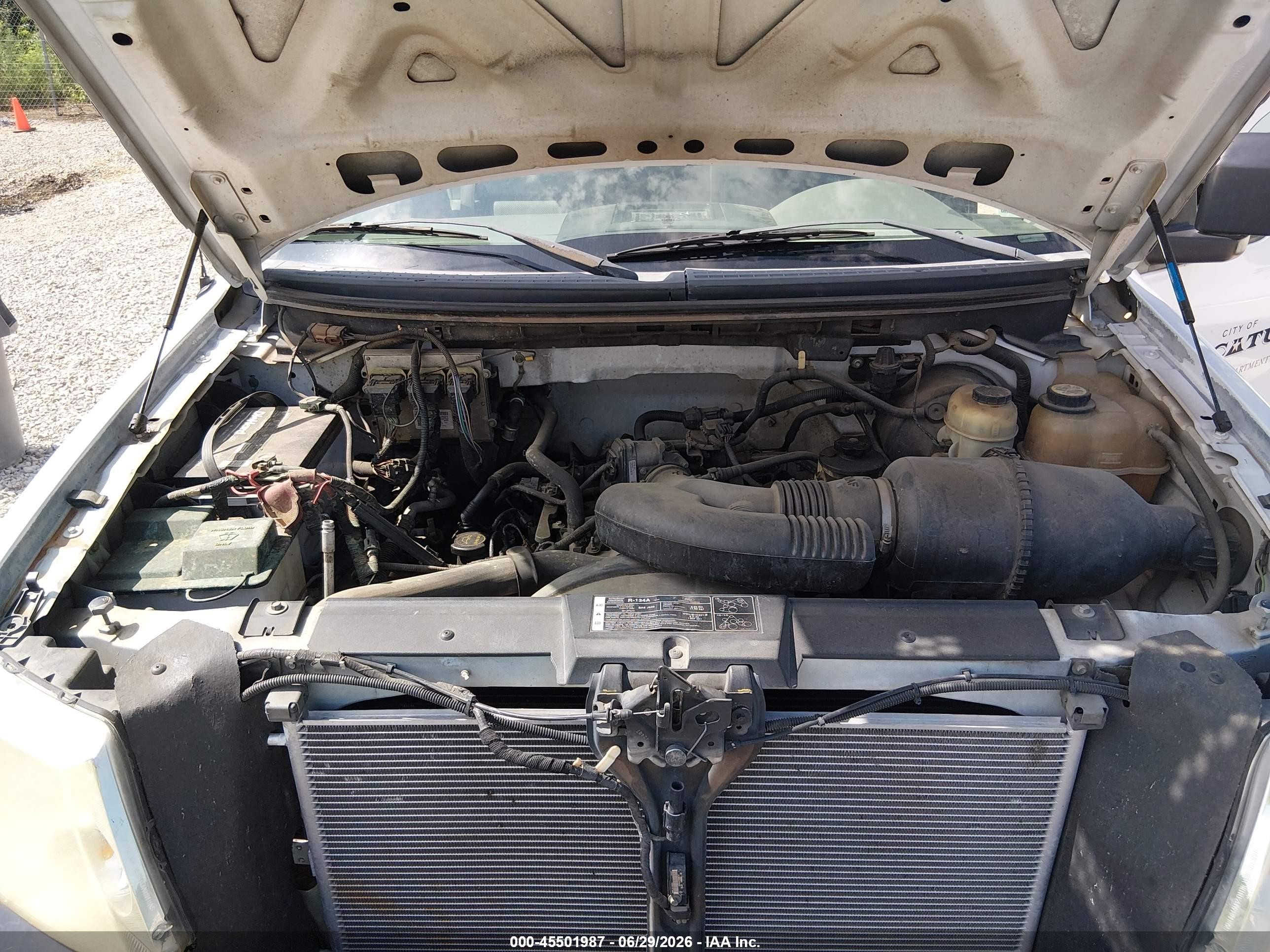 2007 Ford F-150 Stx/xl/xlt Белый vin: 1FTRF12W47NA74077