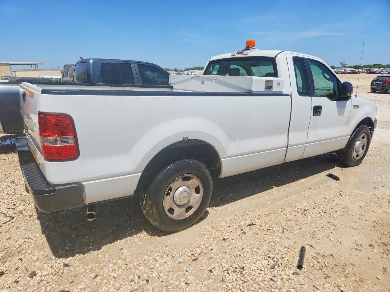 2008 Ford F150 Белый vin: 1FTRF12W48KB28951