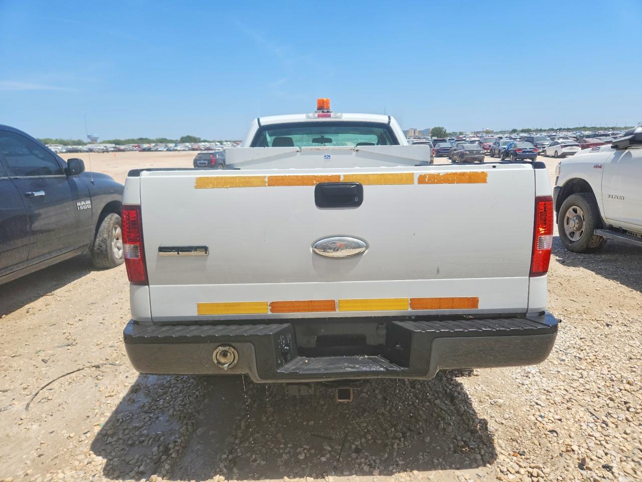 2008 Ford F150 Белый vin: 1FTRF12W48KB28951