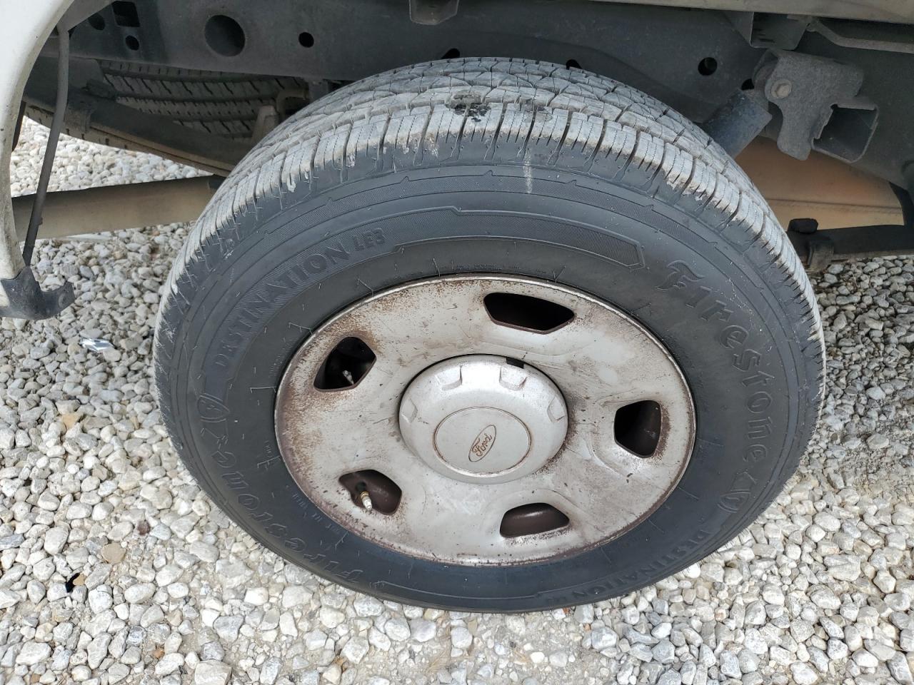 2008 Ford F150 Белый vin: 1FTRF12W48KB28951 Damage: Right Rear Wheel, Rust, Repair Required